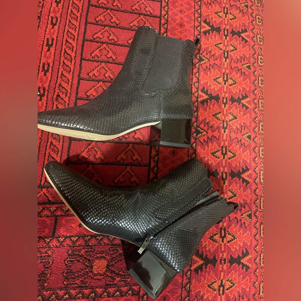 Franco Sarto  boots size 11 brand new